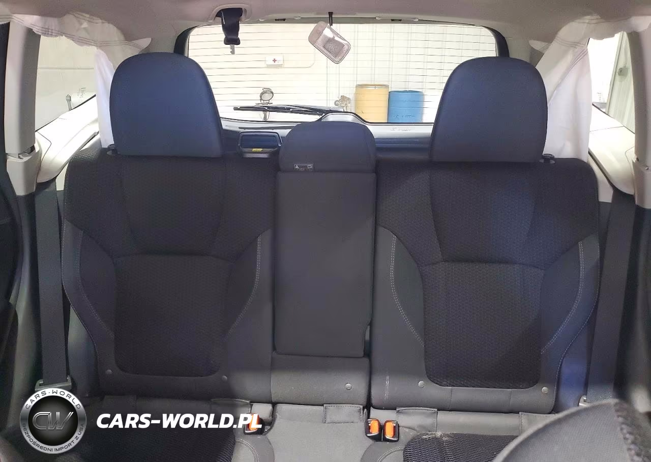2023 Subaru Forester Premium VIN:JF2SKADC8PH513359 - 10