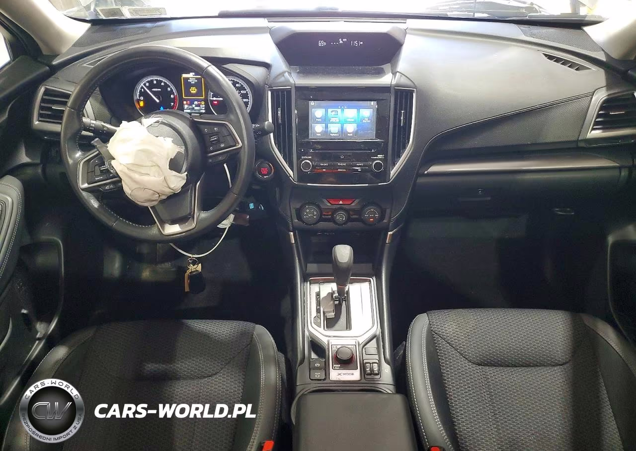 2023 Subaru Forester Premium VIN:JF2SKADC8PH513359 - 8