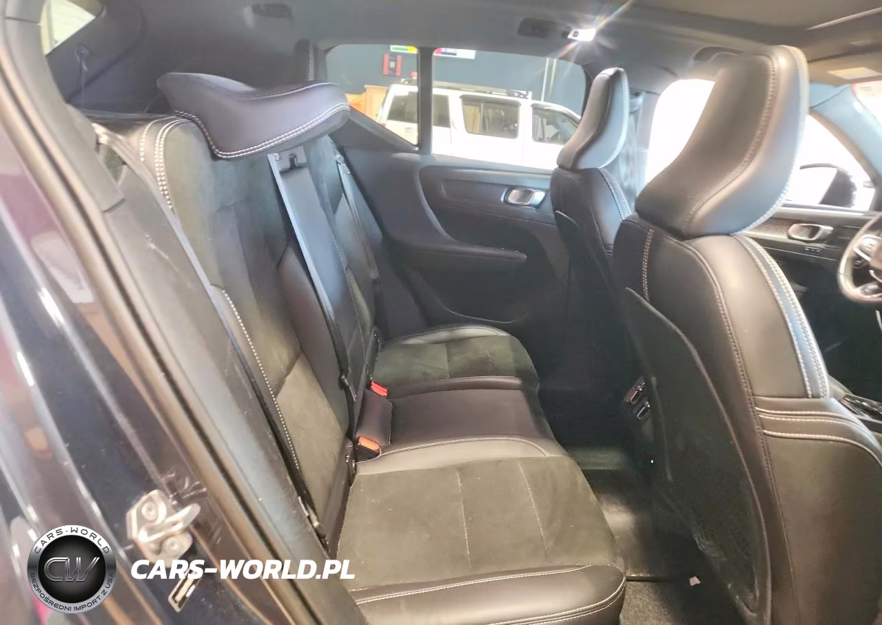 2022 Volvo Xc40 T5 R-Design VIN:YV4162UM7N2647175 - 11