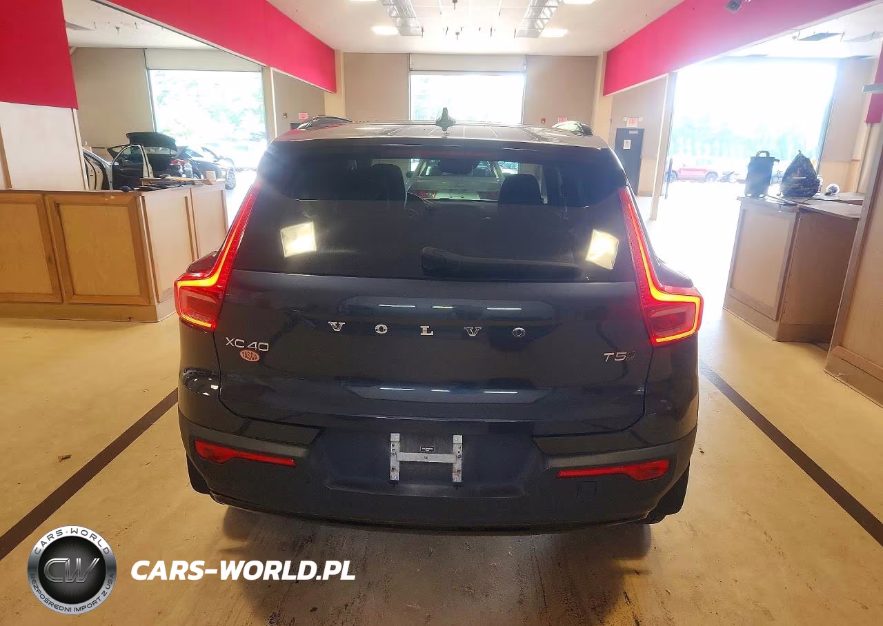 2022 Volvo Xc40 T5 R-Design VIN:YV4162UM7N2647175 - 6