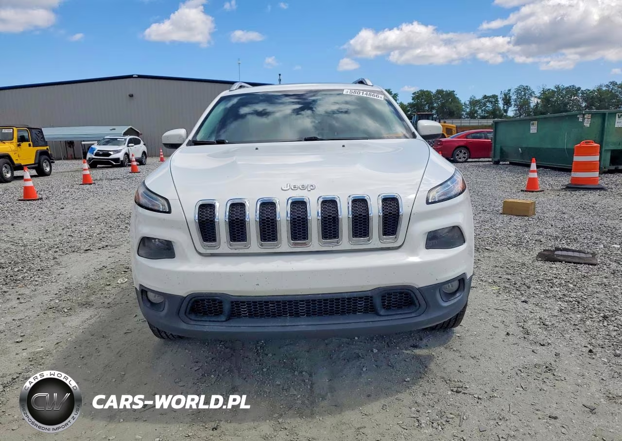 2015 Jeep Cherokee Latitude VIN:1C4PJMCS7FW725858 - 5