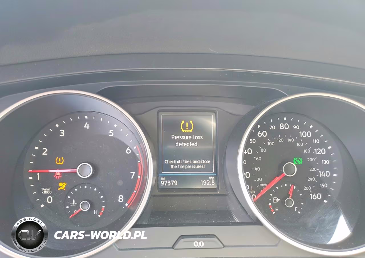 2018 Volkswagen Tiguan Se VIN:3VV3B7AX2JM023209 - 9