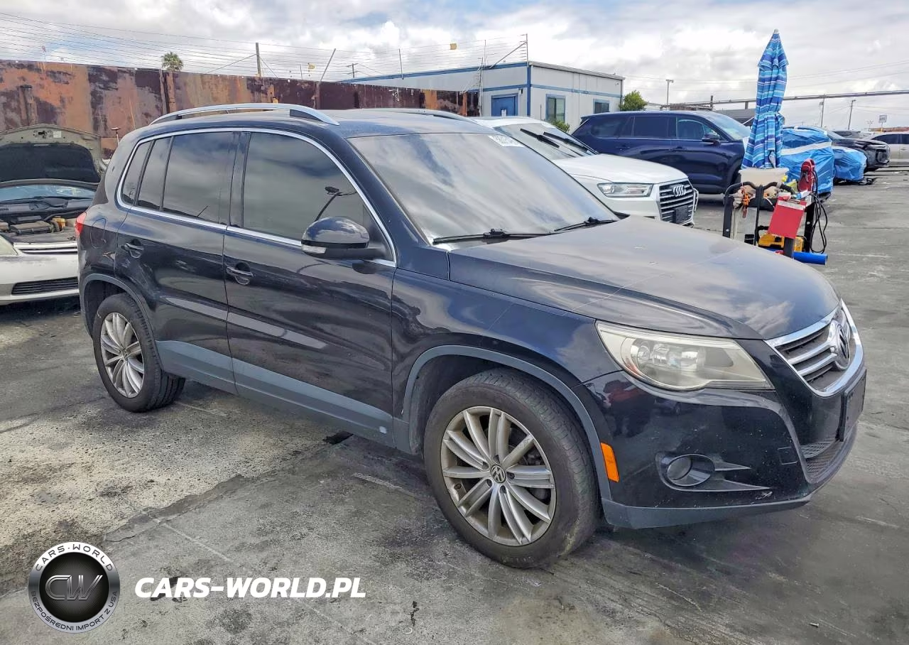 2011 Volkswagen Tiguan S VIN:WVGBV7AX6BW556274 - 4
