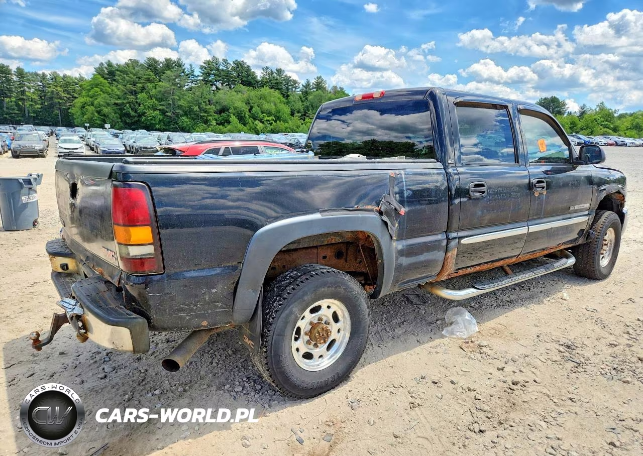 2005 GMC Sierra K2500 Heavy Duty VIN:1GTHK23UX5F864436 - 3