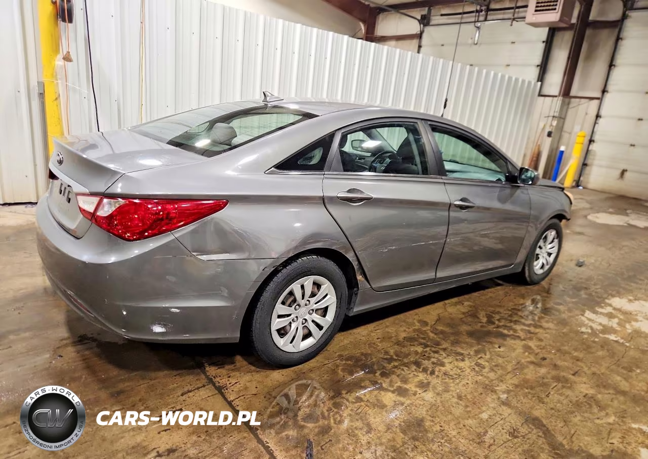 2011 Hyundai Sonata Gls VIN:5NPEB4ACXBH103318 - 3