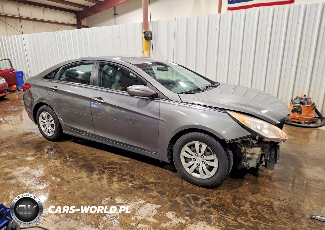 2011 Hyundai Sonata Gls VIN:5NPEB4ACXBH103318 - 4