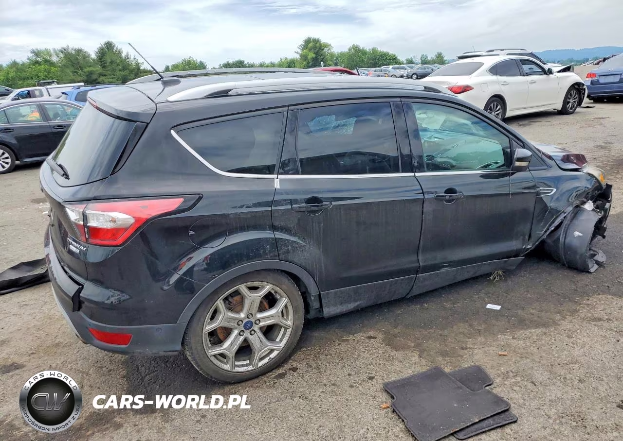 2017 Ford Escape Titanium VIN:1FMCU9JD2HUC58897 - 3