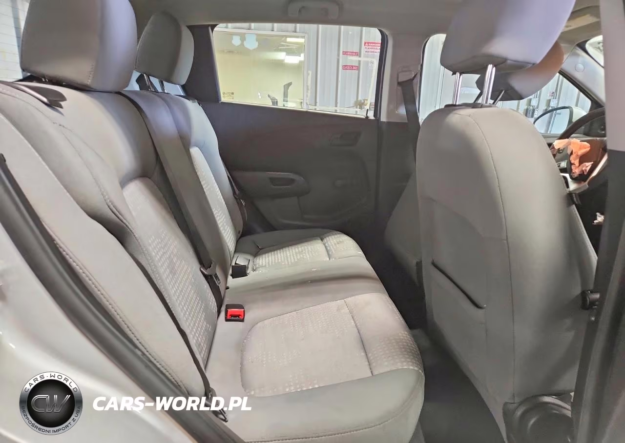 2020 Chevrolet Sonic VIN:1G1JG6SB7L4128601 - 10