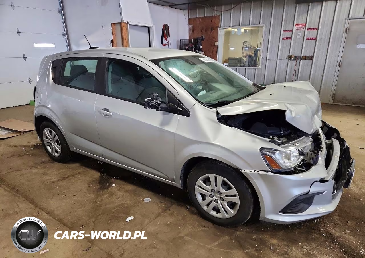 2020 Chevrolet Sonic VIN:1G1JG6SB7L4128601 - 4
