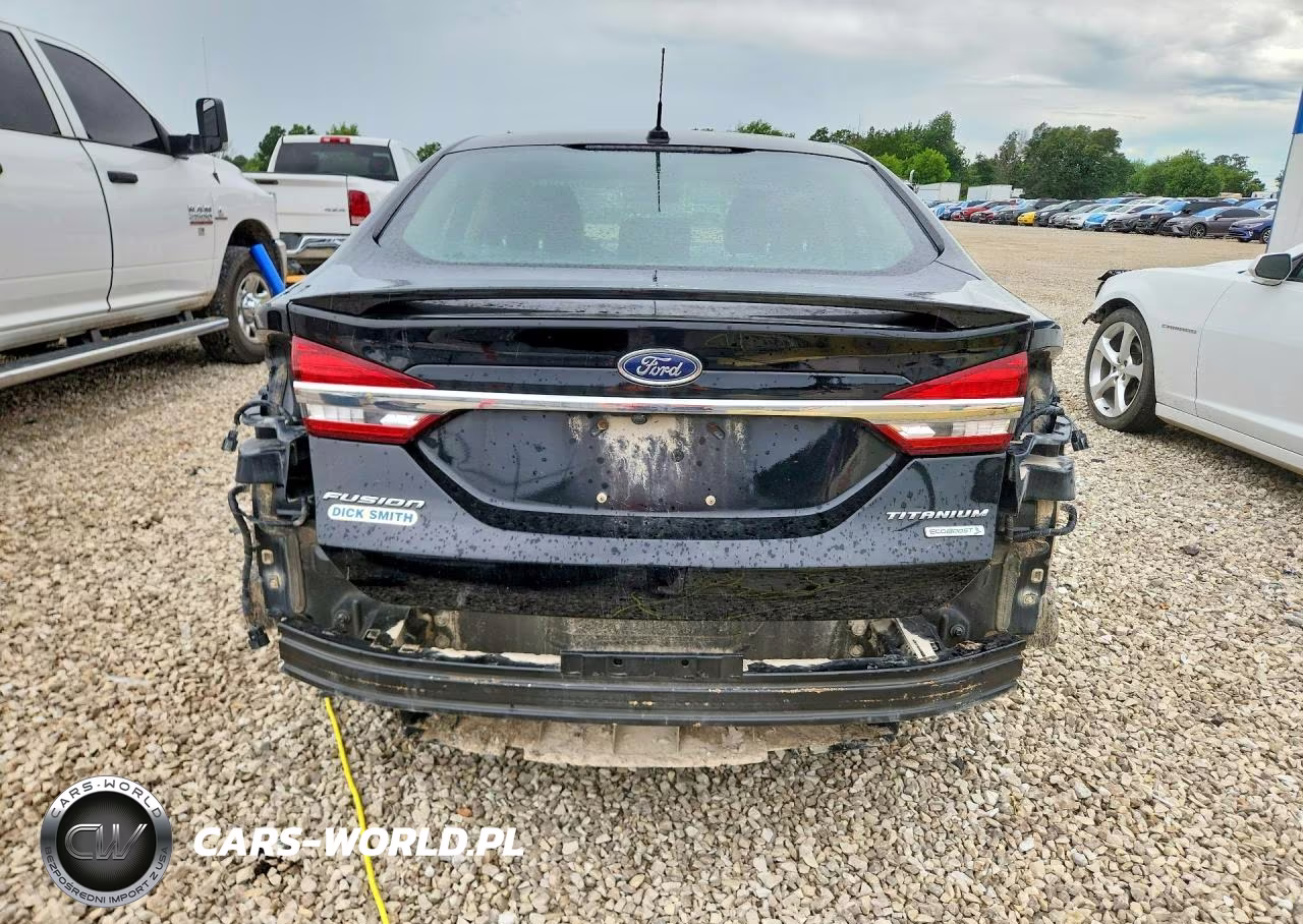 2018 Ford Fusion Titanium VIN:3FA6P0K92JR176718 - 6