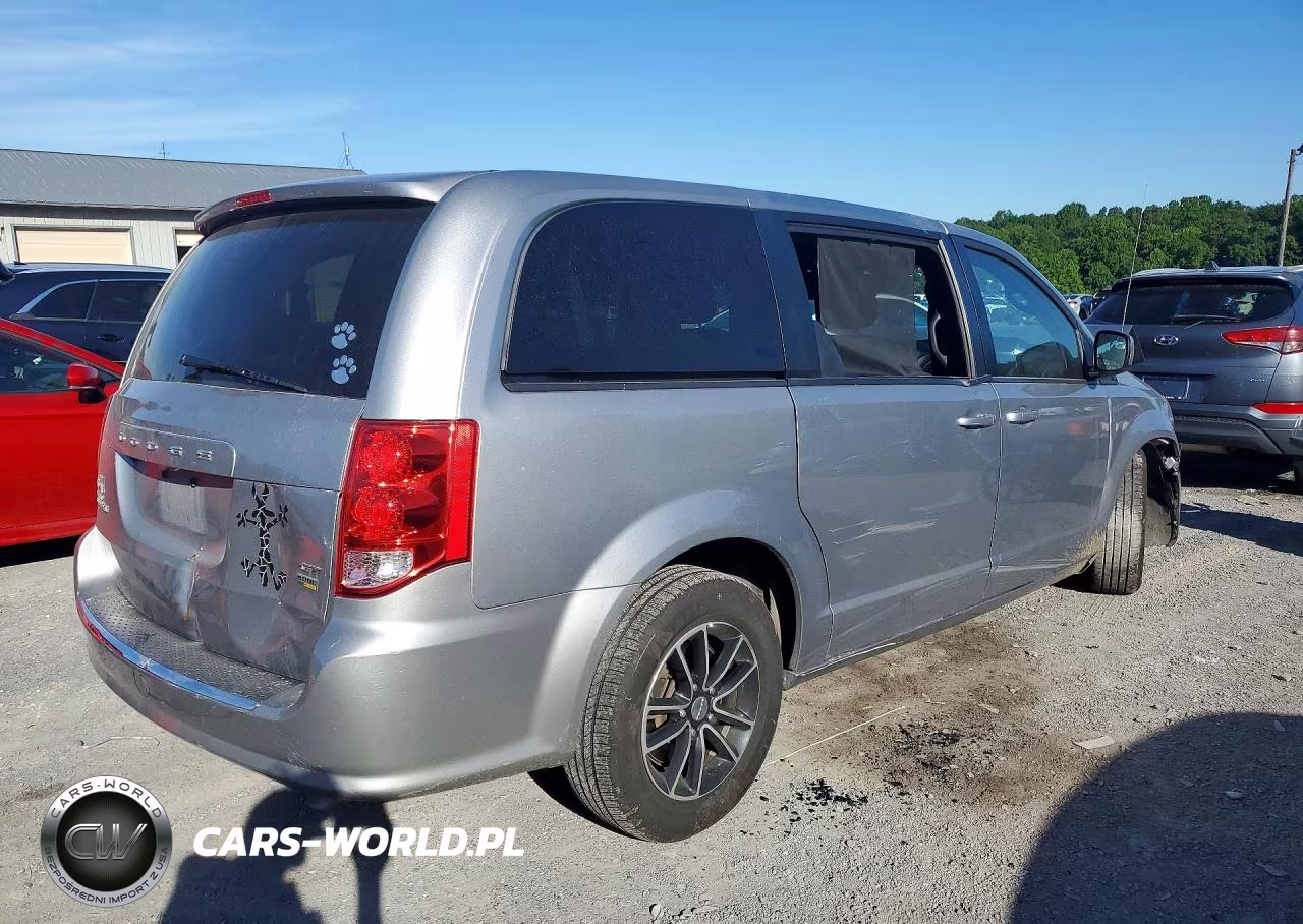 2019 Dodge Grand Caravan Gt VIN:2C4RDGEG4KR556394 - 3