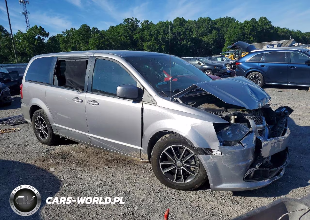 2019 Dodge Grand Caravan Gt VIN:2C4RDGEG4KR556394 - 4