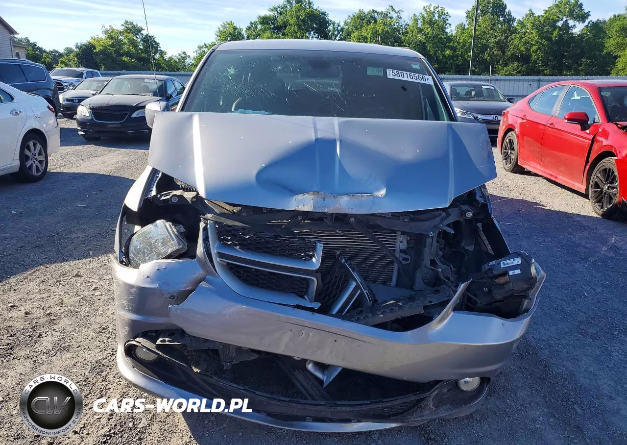 2019 Dodge Grand Caravan Gt VIN:2C4RDGEG4KR556394 - 5