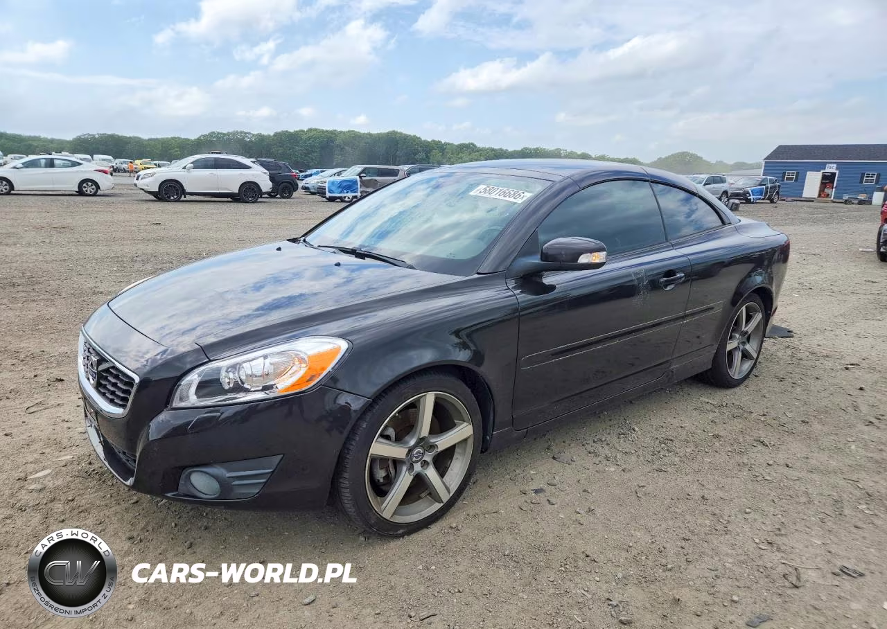 2011 Volvo C70 T5