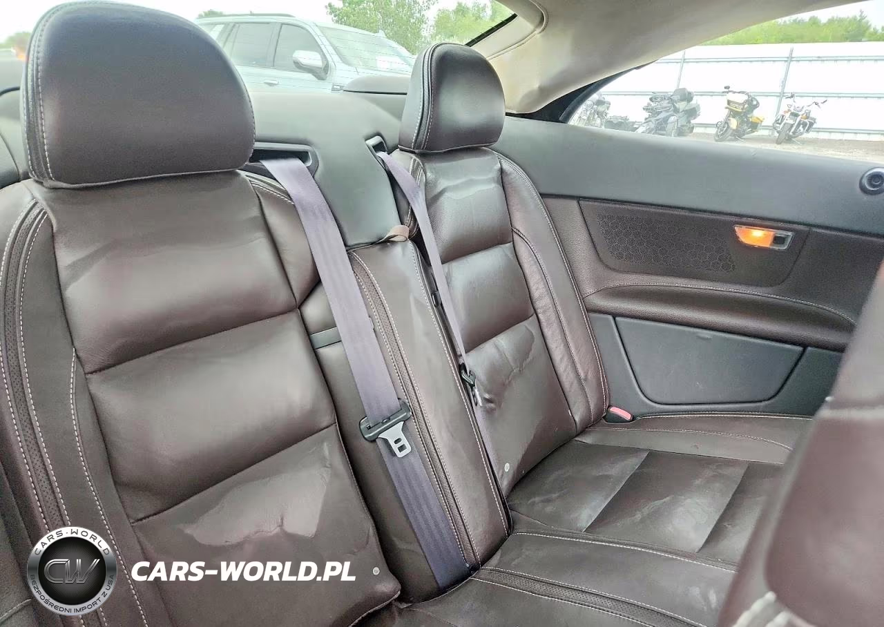 2011 Volvo C70 T5 VIN:YV1672MC3BJ108190 - 10