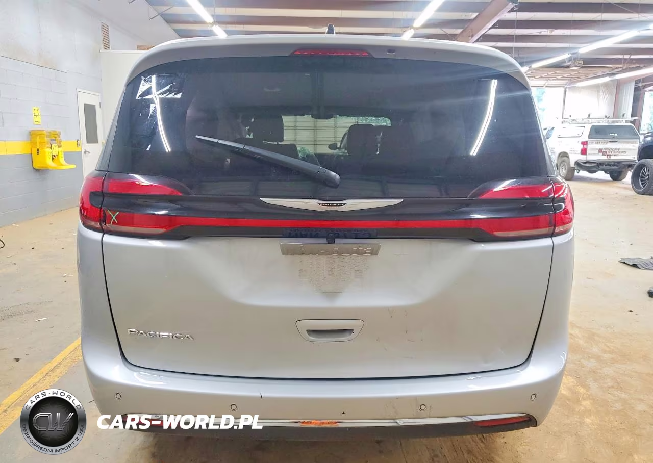 2026 Chrysler Pacifica Select VIN:2C4RC1BG5TR239892 - 6