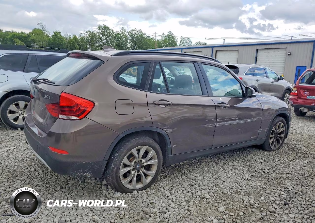 2013 BMW X1 xDrive28I VIN:WBAVL1C52DVR92450 - 3
