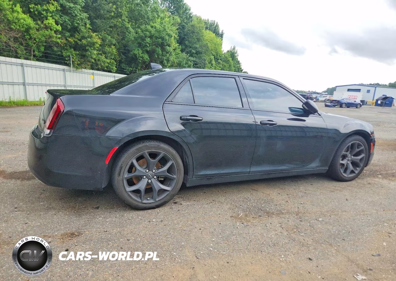 2022 Chrysler 300 S VIN:2C3CCABG7NH146908 - 3