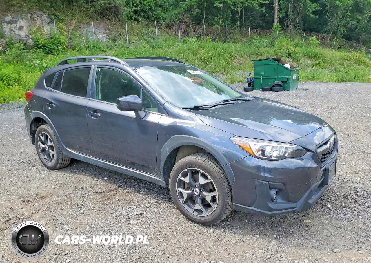 2018 Subaru Crosstrek Premium VIN:JF2GTABCXJH311877 - 4