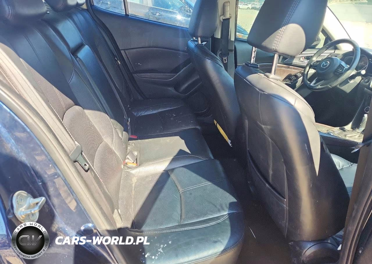 2018 Mazda 3 Grand Touring VIN:3MZBN1W32JM210791 - 10