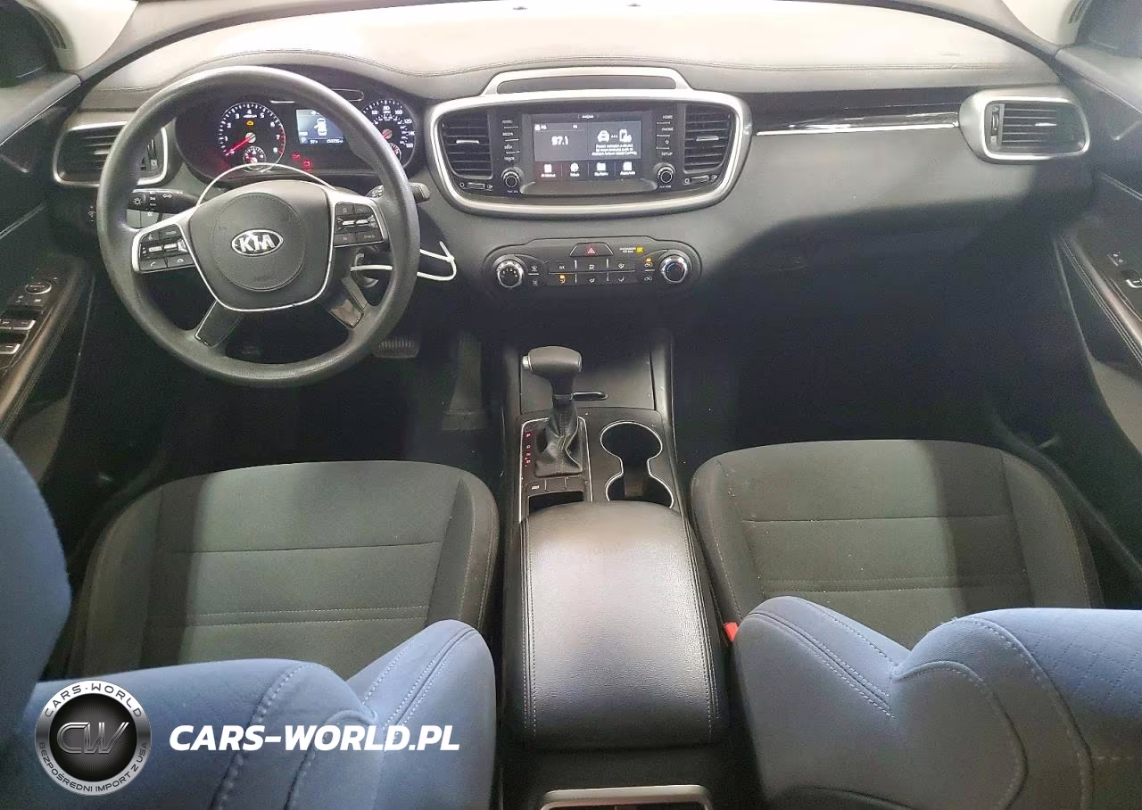 2019 Kia Sorento L VIN:5XYPG4A32KG576258 - 8