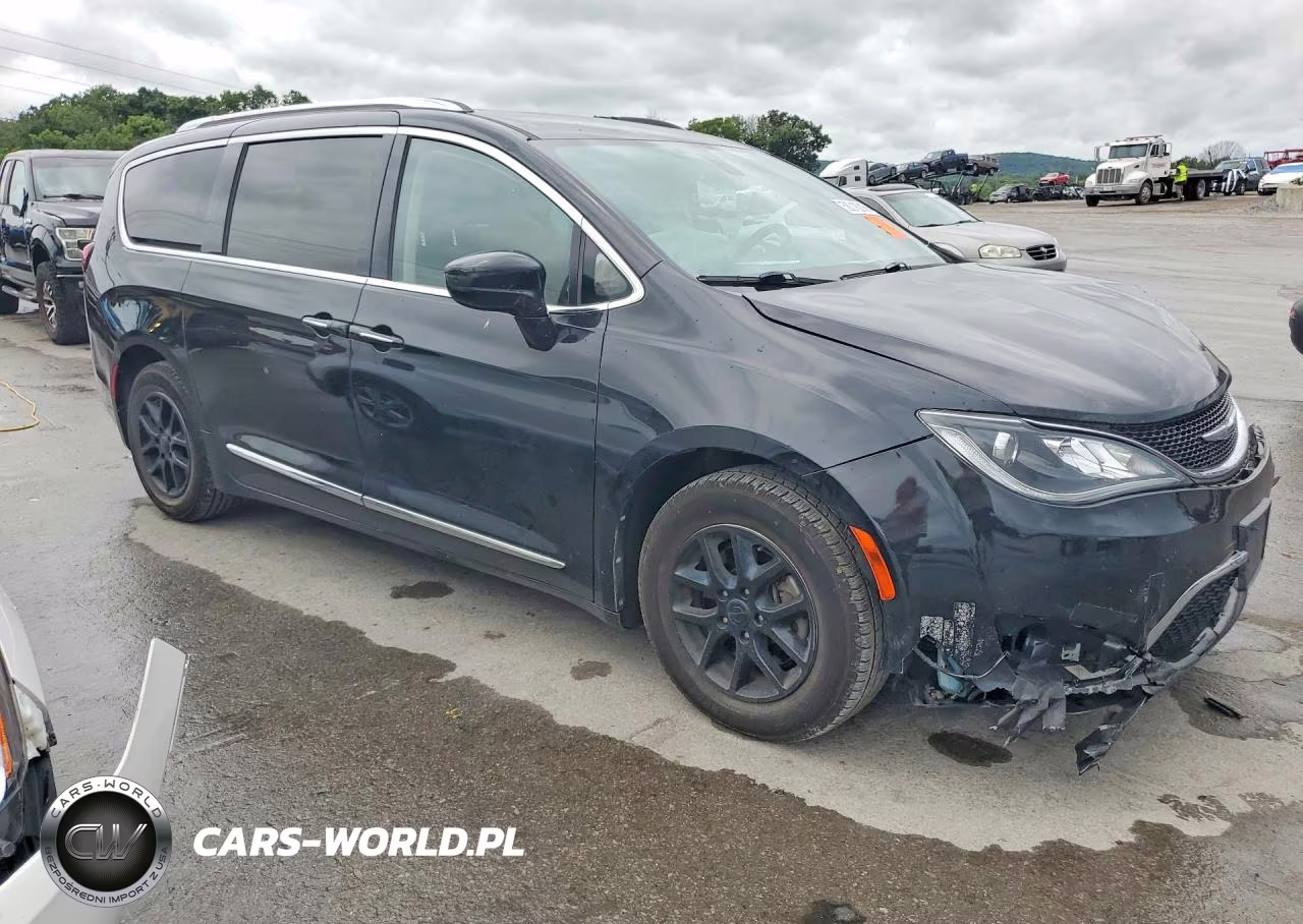 2020 Chrysler Pacifica Touring L VIN:2C4RC1BG6LR268902 - 4