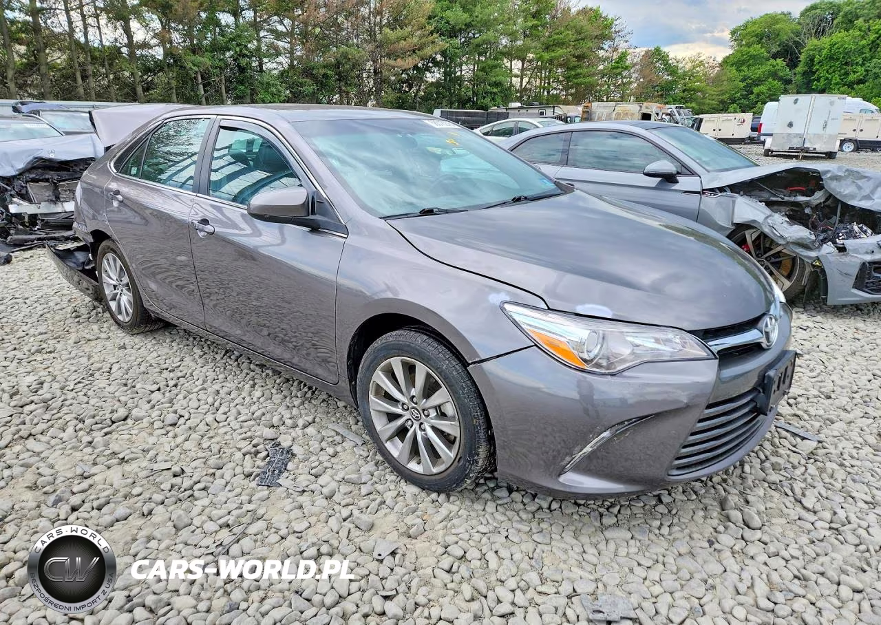 2017 Toyota Camry Xle VIN:4T1BF1FK8HU273855 - 4