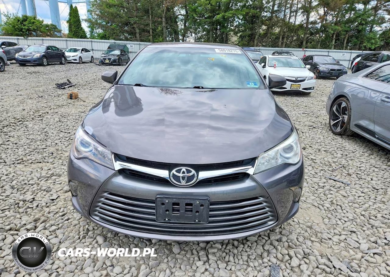 2017 Toyota Camry Xle VIN:4T1BF1FK8HU273855 - 5