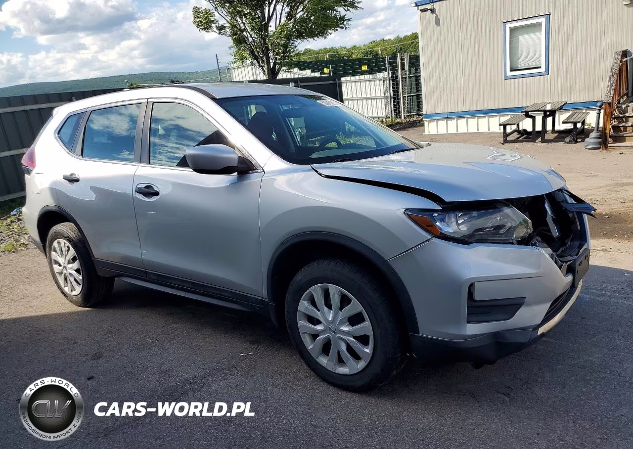 2018 Nissan Rogue S VIN:5N1AT2MV7JC790325 - 4