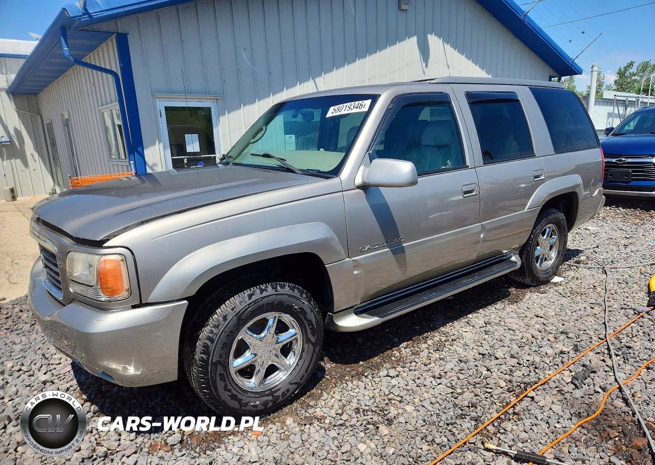 2000 Cadillac Escalade