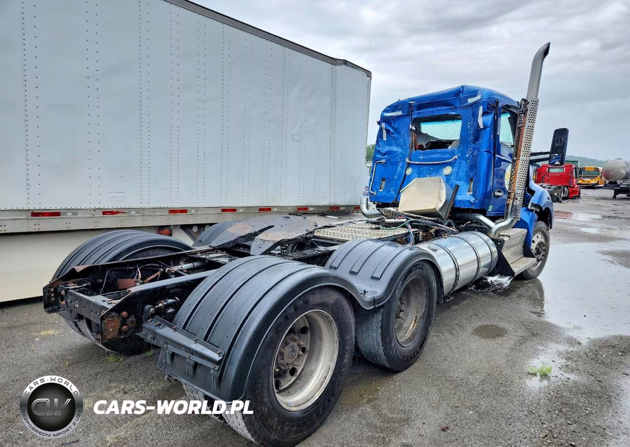 2016 Kenworth T680 Semi Truck VIN:1XKYDP9X7GJ129099 - 4