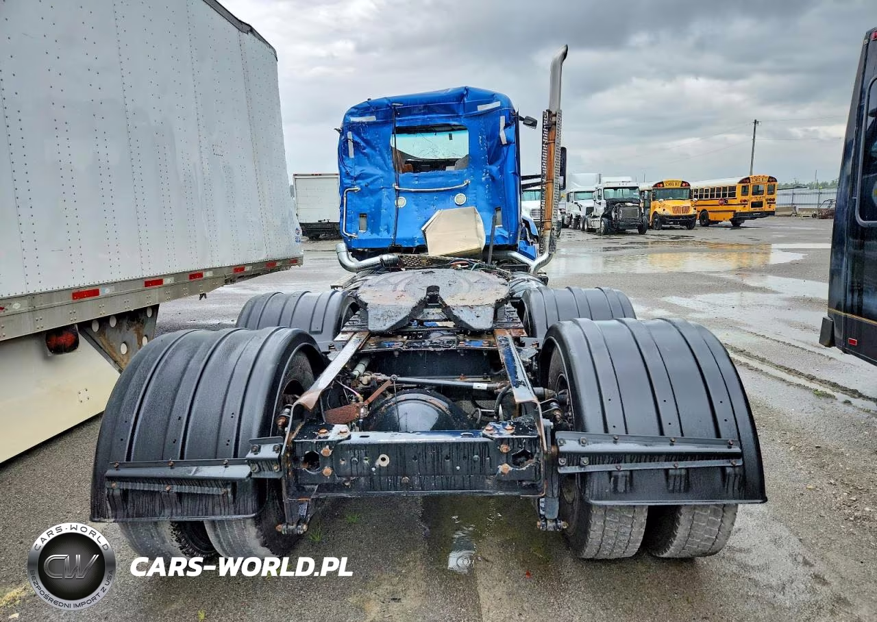 2016 Kenworth T680 Semi Truck VIN:1XKYDP9X7GJ129099 - 6