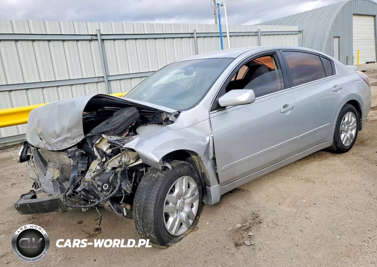 2010 Nissan Altima Base