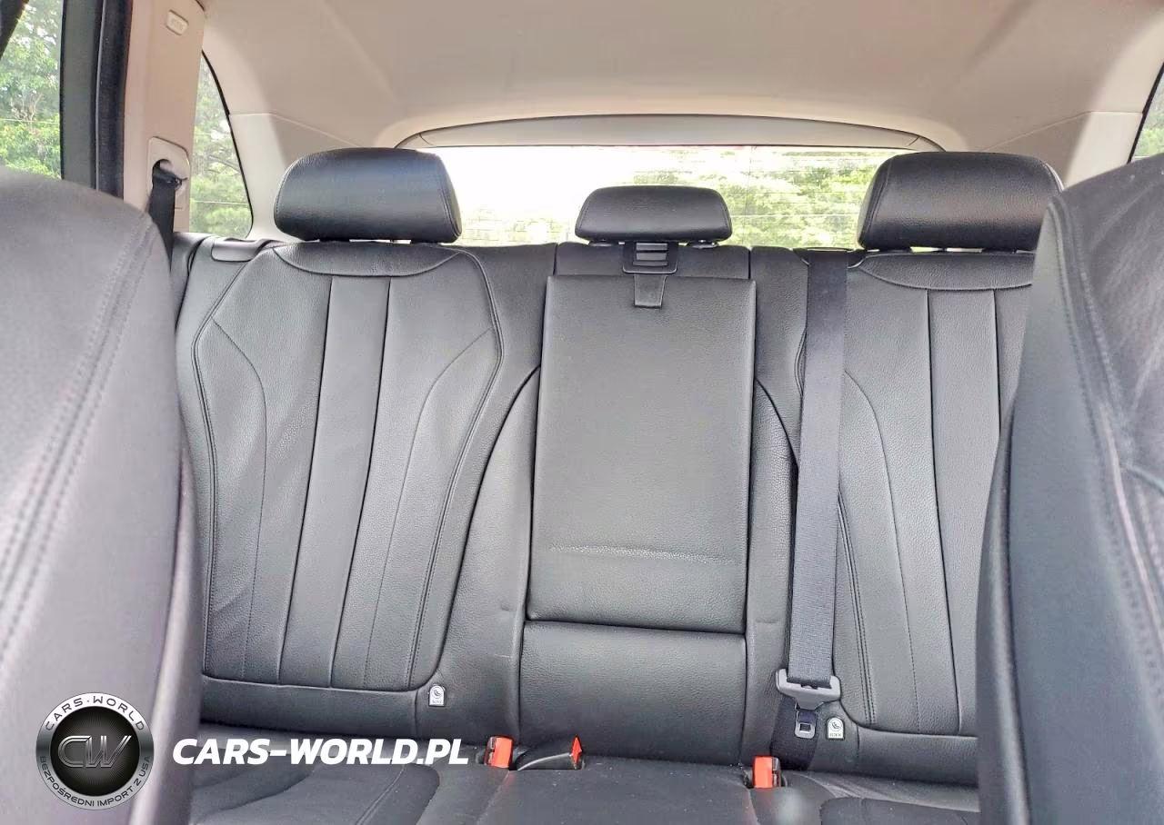 2015 BMW X5 xDrive35I VIN:5UXKR0C58F0K62569 - 10