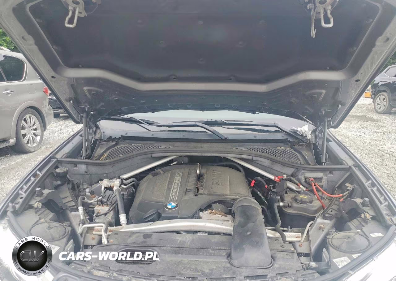 2015 BMW X5 xDrive35I VIN:5UXKR0C58F0K62569 - 12