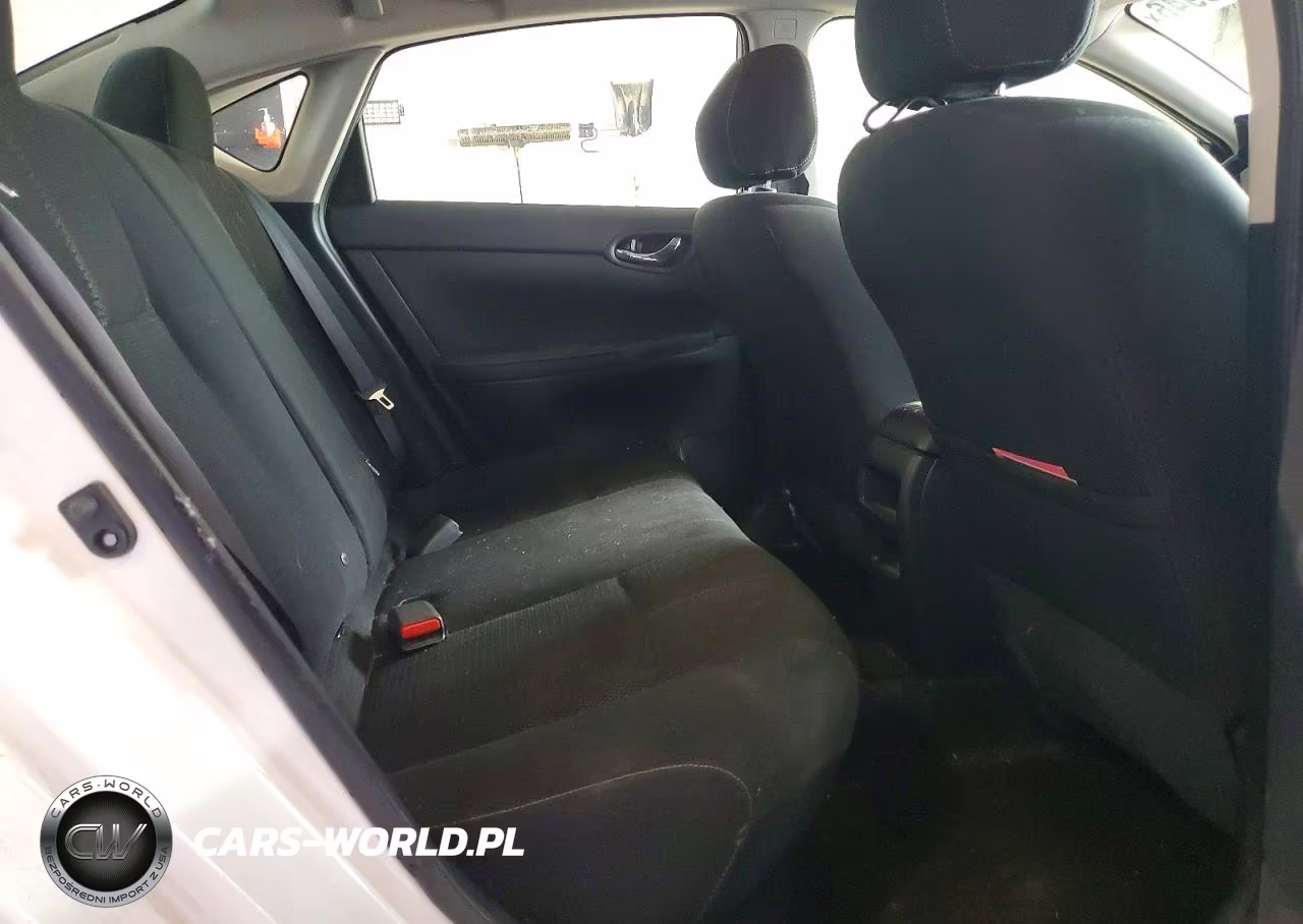2018 Nissan Sentra S VIN:3N1AB7AP3JY301892 - 10