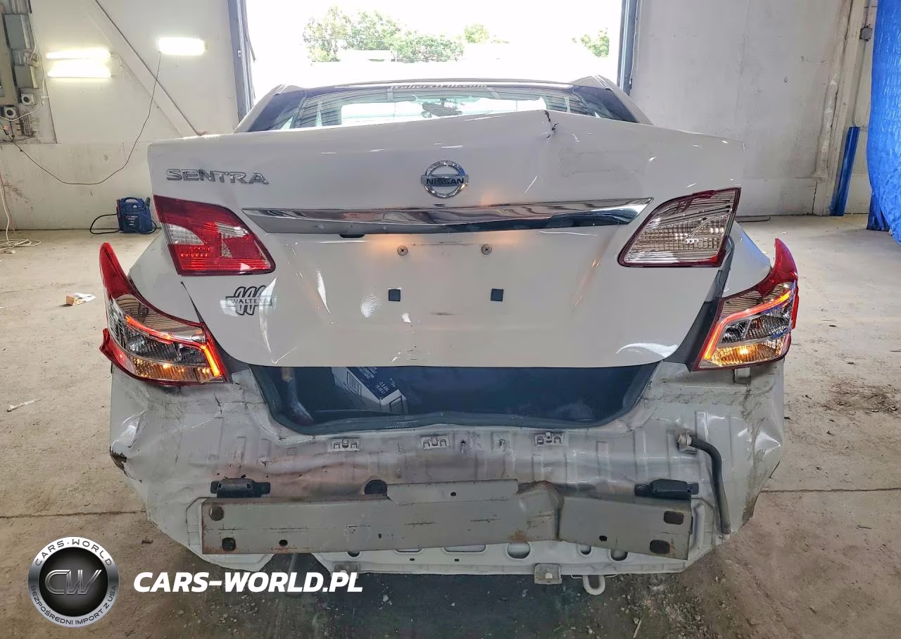 2018 Nissan Sentra S VIN:3N1AB7AP3JY301892 - 6