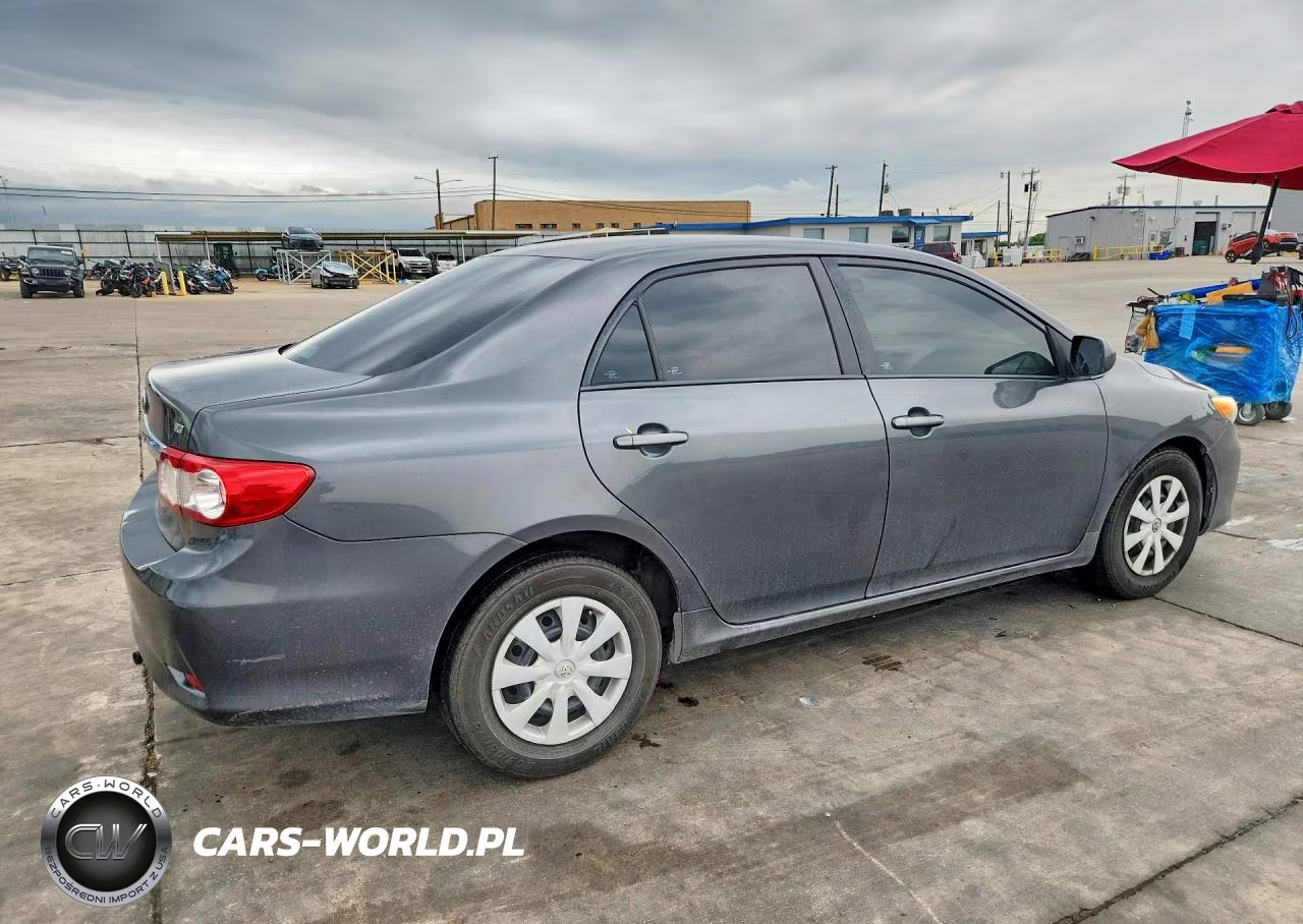 2011 Toyota Corolla Le VIN:2T1BU4EE7BC740131 - 3