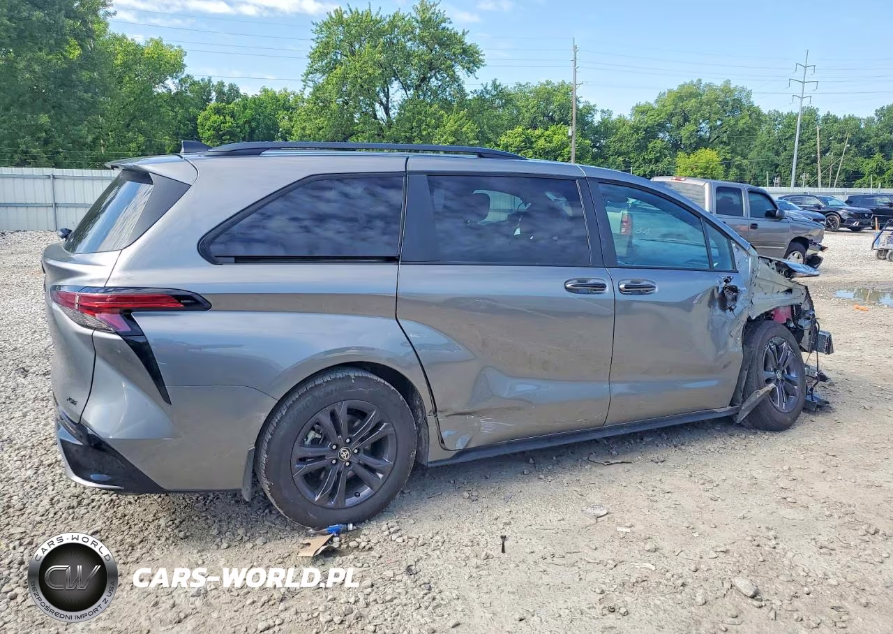 2026 Toyota Sienna Xse VIN:5TDXSKFC0TS229527 - 3