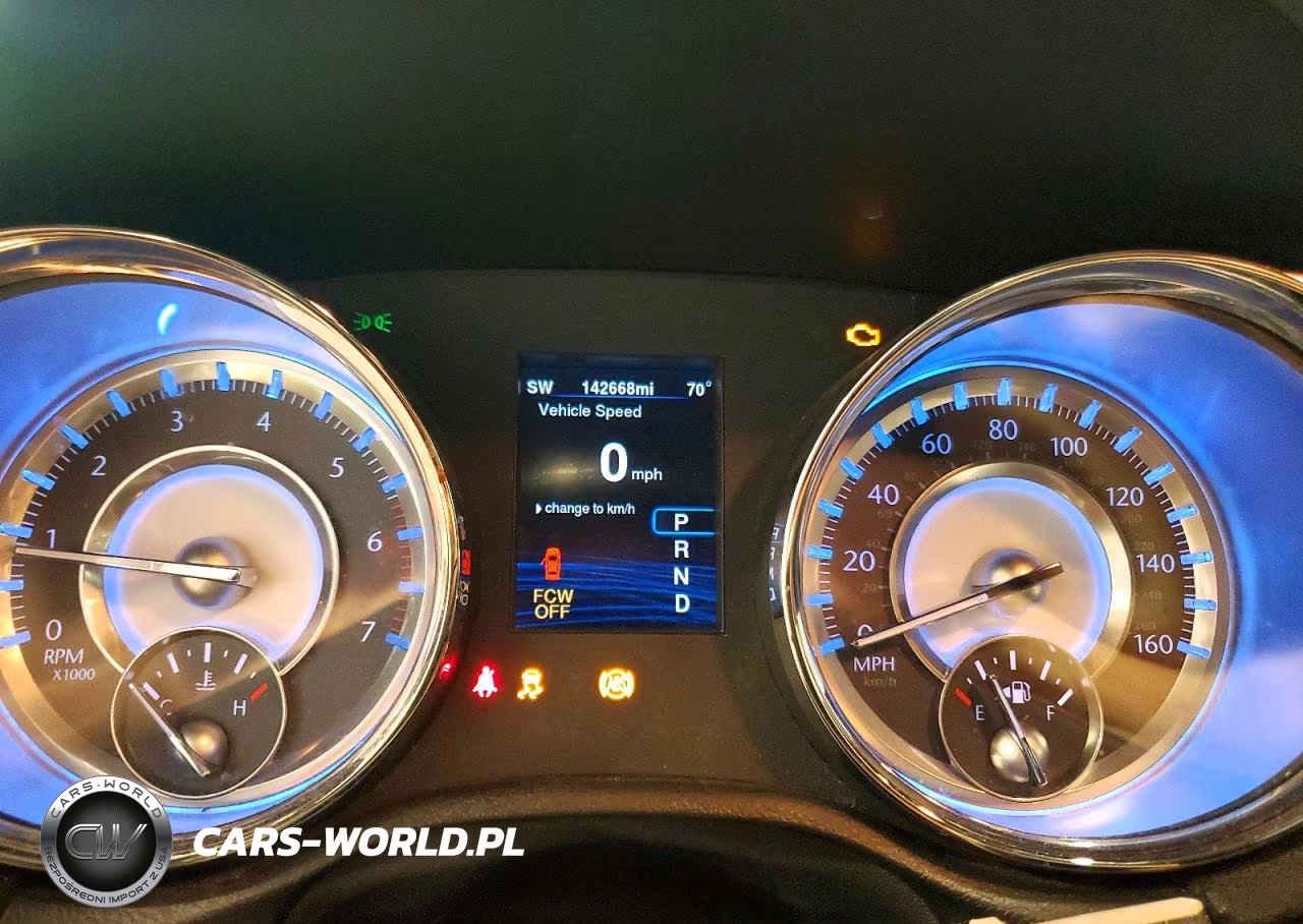 2013 Chrysler 300 S VIN:2C3CCAGT5DH590308 - 9