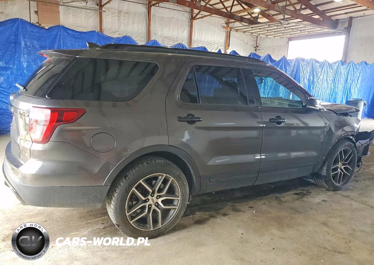 2016 Ford Explorer Sport VIN:1FM5K8GT1GGA61384 - 3