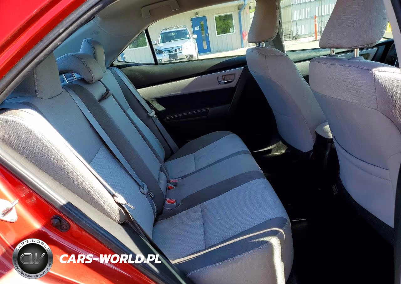 2018 Toyota Corolla Le VIN:2T1BURHE1JC018063 - 10