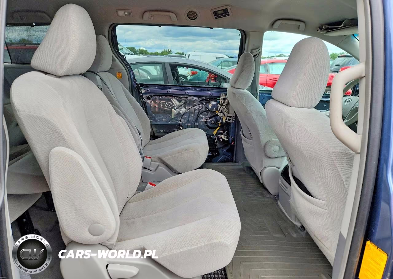 2013 Toyota Sienna Le VIN:5TDKK3DC5DS355628 - 10