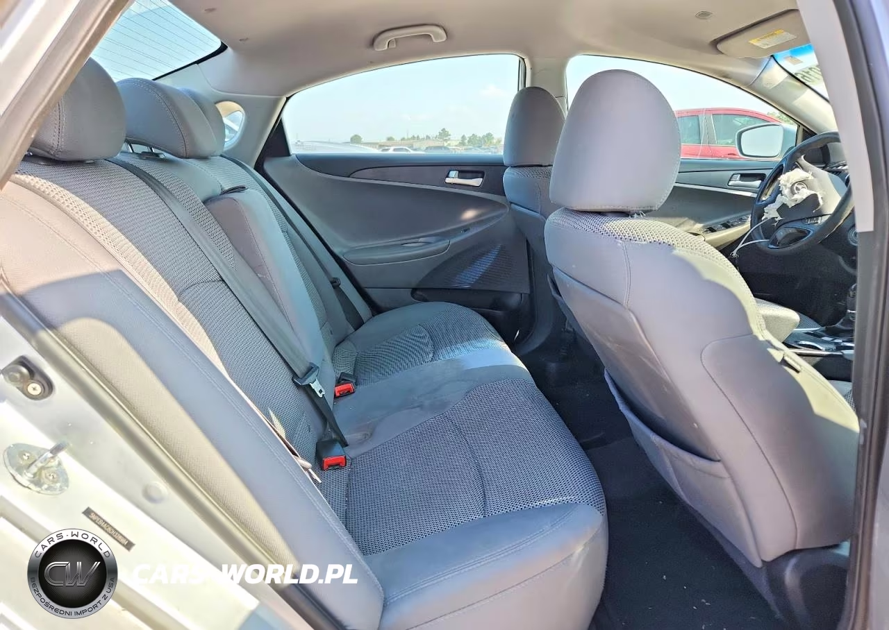 2012 Hyundai Sonata Gls VIN:5NPEB4AC8CH328984 - 10