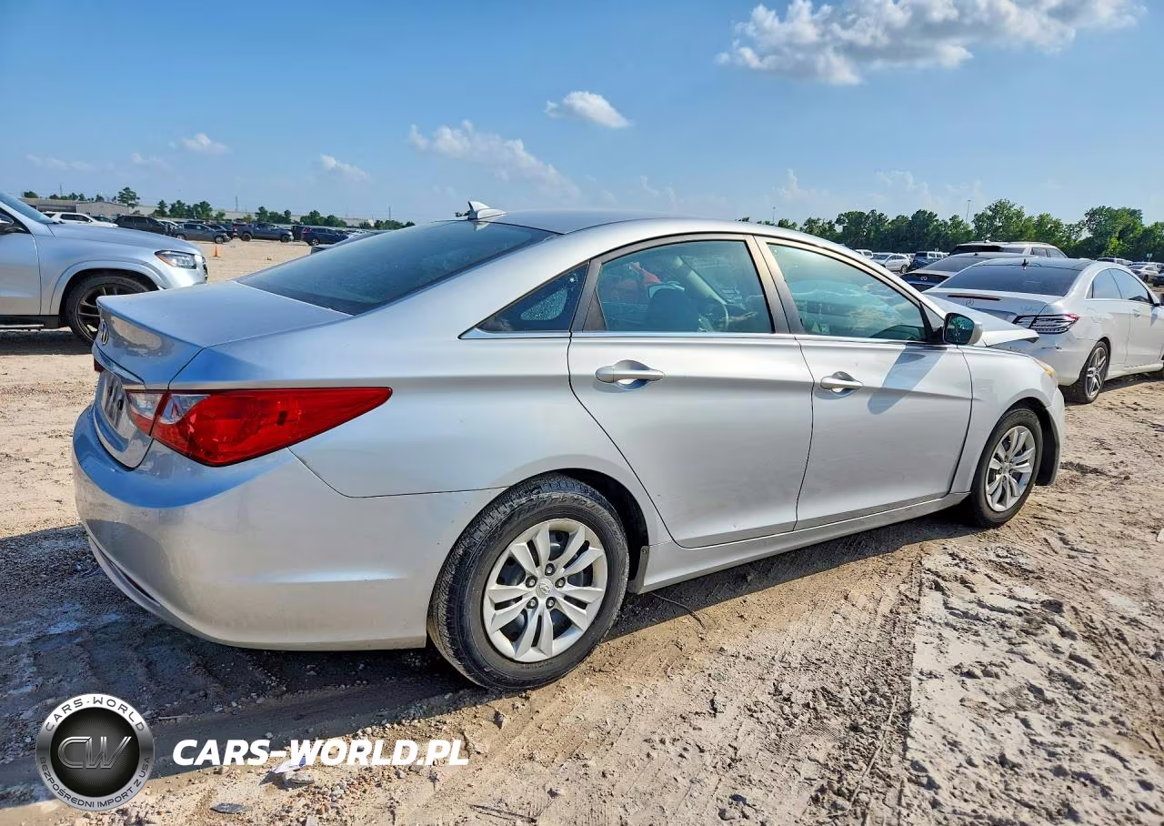 2012 Hyundai Sonata Gls VIN:5NPEB4AC8CH328984 - 3