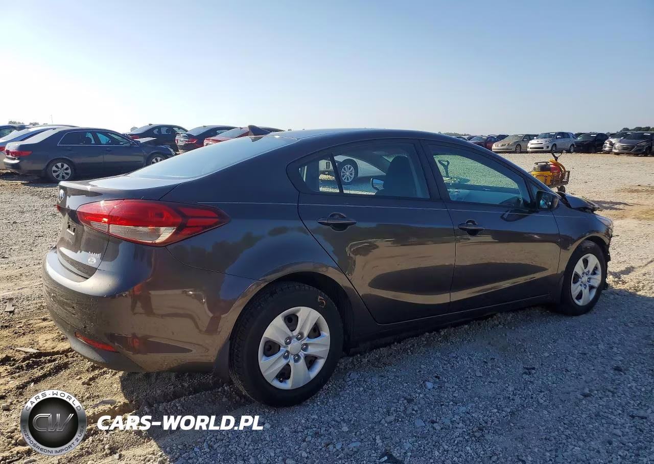 2017 Kia Forte Lx VIN:3KPFK4A78HE104259 - 3