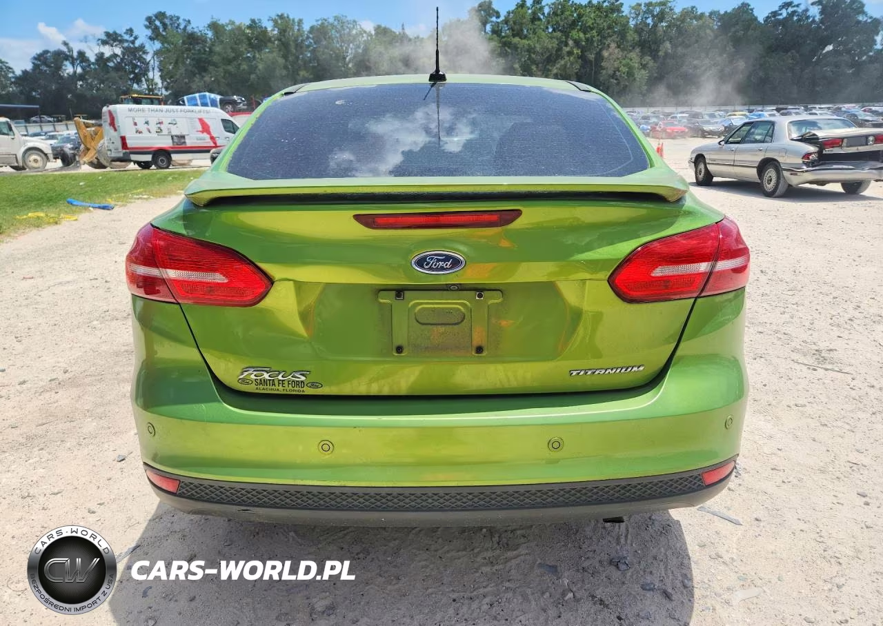 2018 Ford Focus Titanium VIN:1FADP3J2XJL294754 - 6