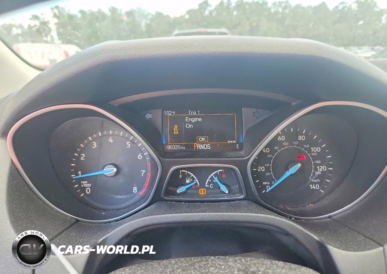 2018 Ford Focus Titanium VIN:1FADP3J2XJL294754 - 9