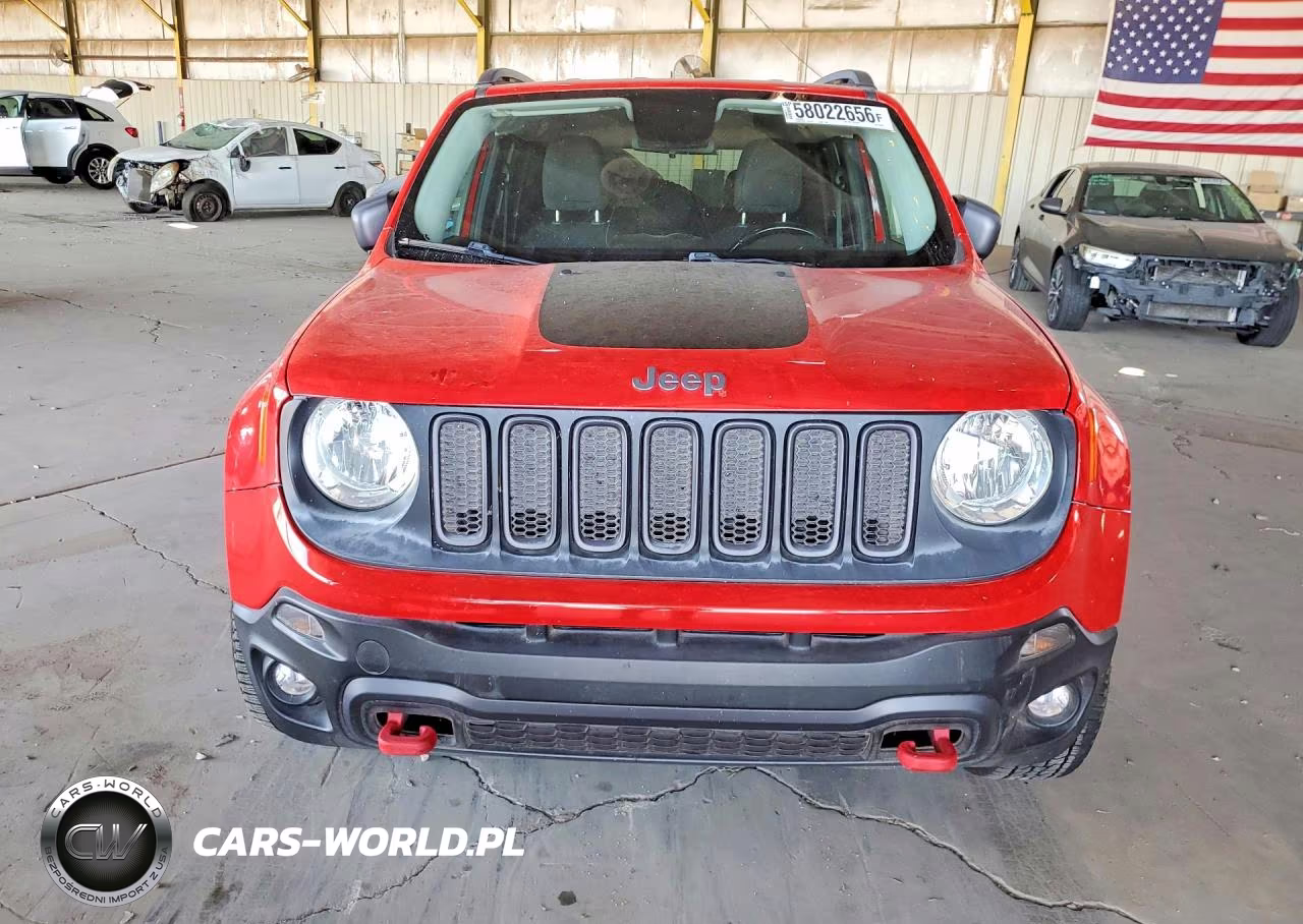 2015 Jeep Renegade Trailhawk VIN:ZACCJBCTXFPC17926 - 5