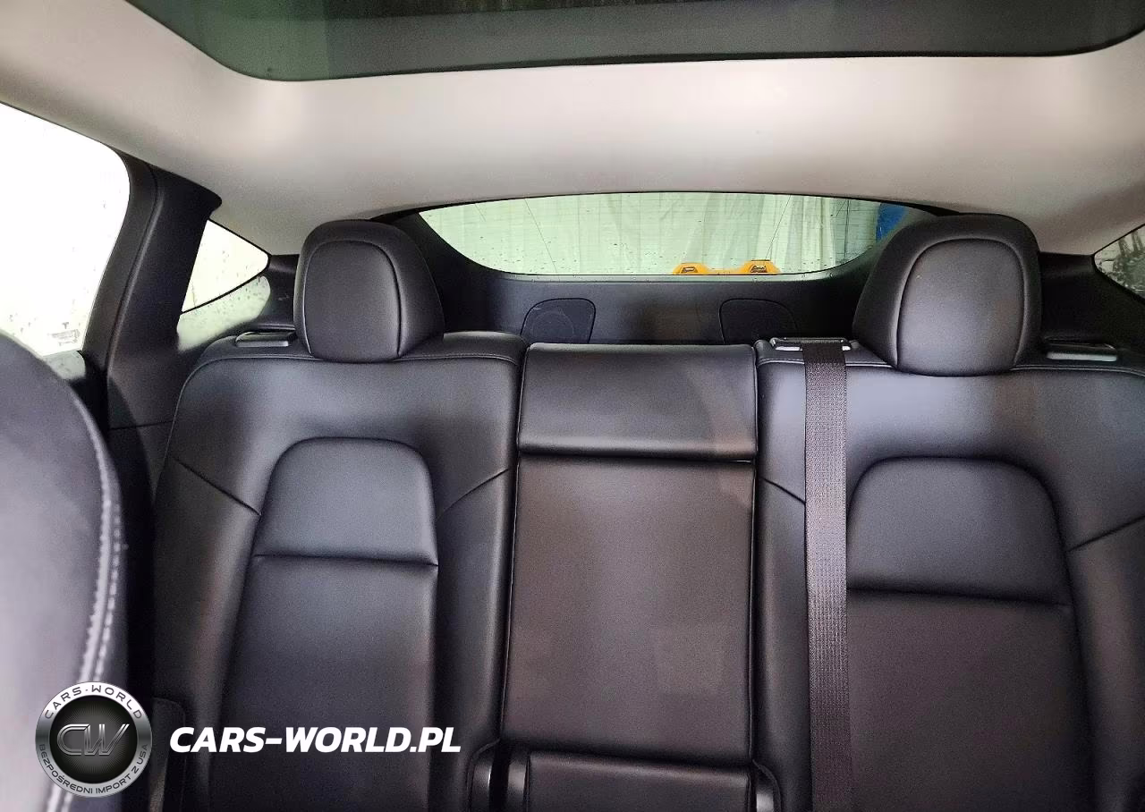 2021 Tesla Model Y VIN:5YJYGDEE6MF184555 - 10